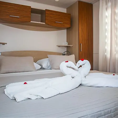 Camping Beautiful Stacaravan In With Wifi Drniš