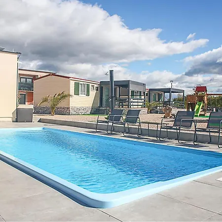 Gorgeous Stacaravan In With Wifi 3*