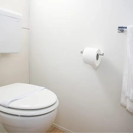 Gorgeous Stacaravan In With Wifi Drniš