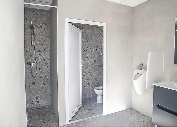 Gorgeous Stacaravan In With Wifi 3*